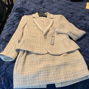 NWT Summer Tweed Suite by Tahari size 4